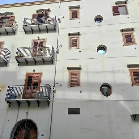 Apartment La Zagara Nel Cuore Del Centro Storico